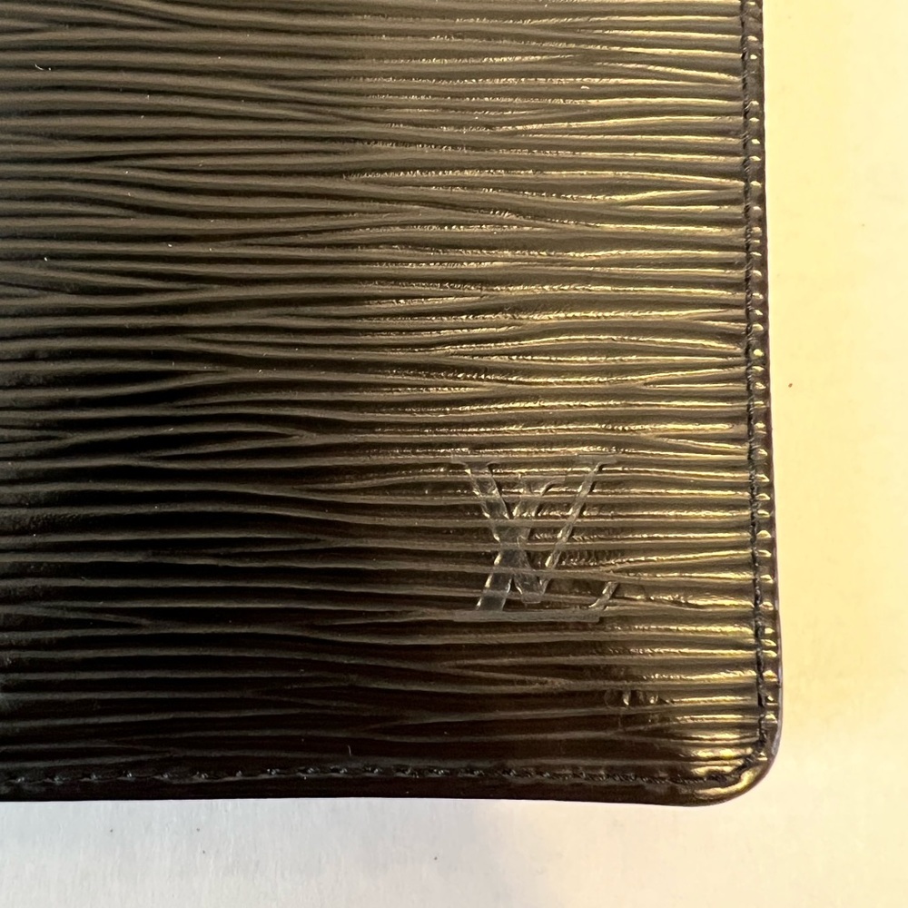 Louis Vuitton black‎ epi long bifold wallet - Picture 2 of 15